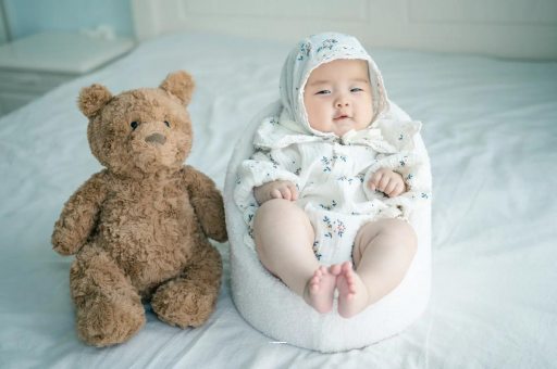 铜仁宝宝吃不饱母乳的症状